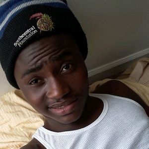 Meet your Posher, Carlos